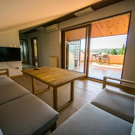 Apartments Sara 7, 8, 9 Portoroz Exterior photo