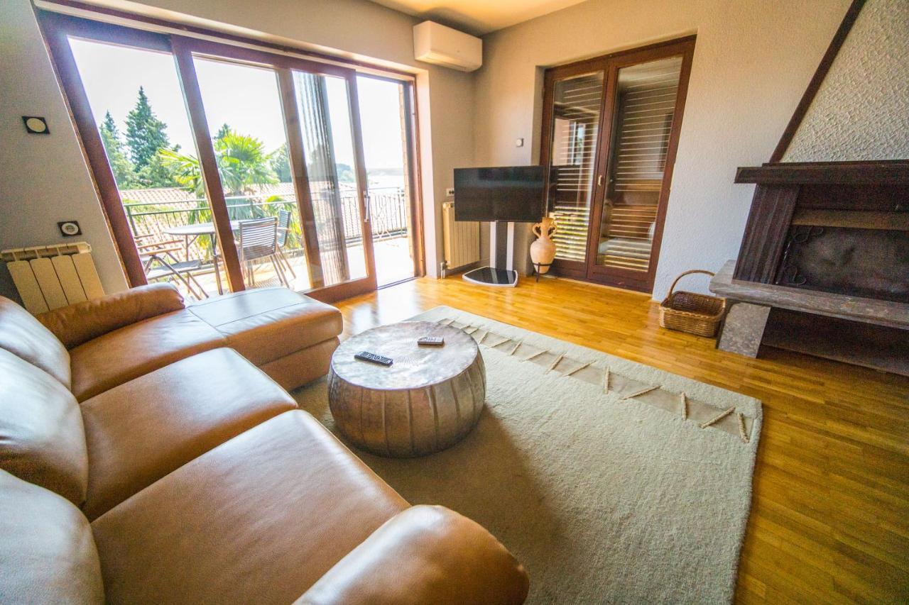 Sara 7, 8, 9 Apartman